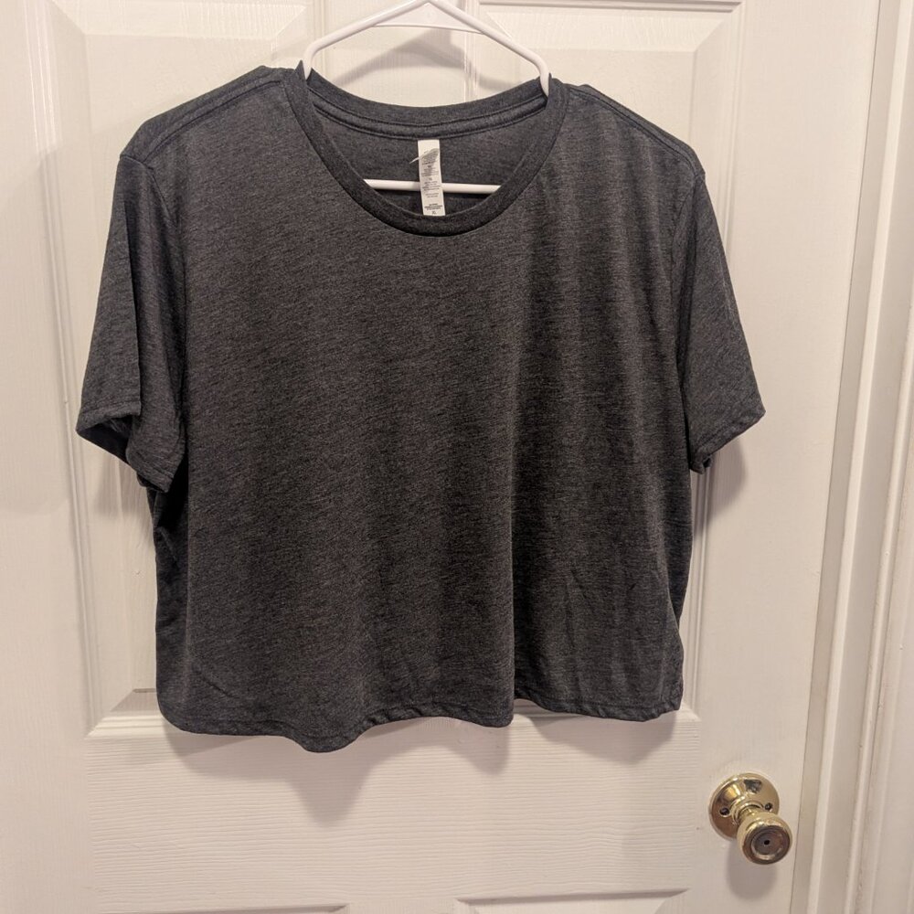 Belle + Canvas grey crop tee - xl - Picture 2 of 5